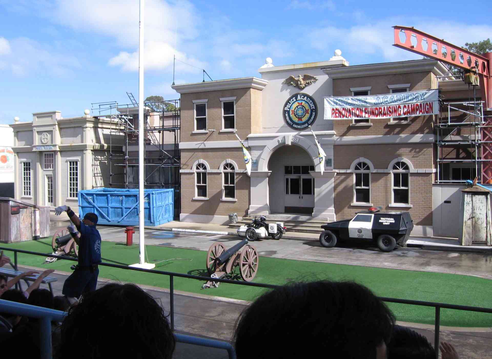 Police Academy Stunt Show | Show at Warner Bros. Movie World | Parkz -  Theme Parks