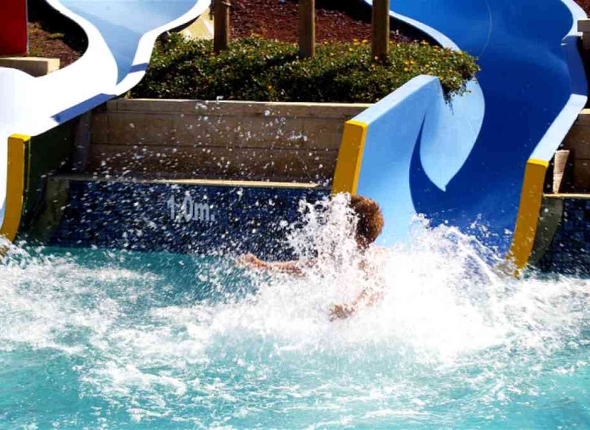 Splashdown Water Slide at Funfields Parkz Theme Parks