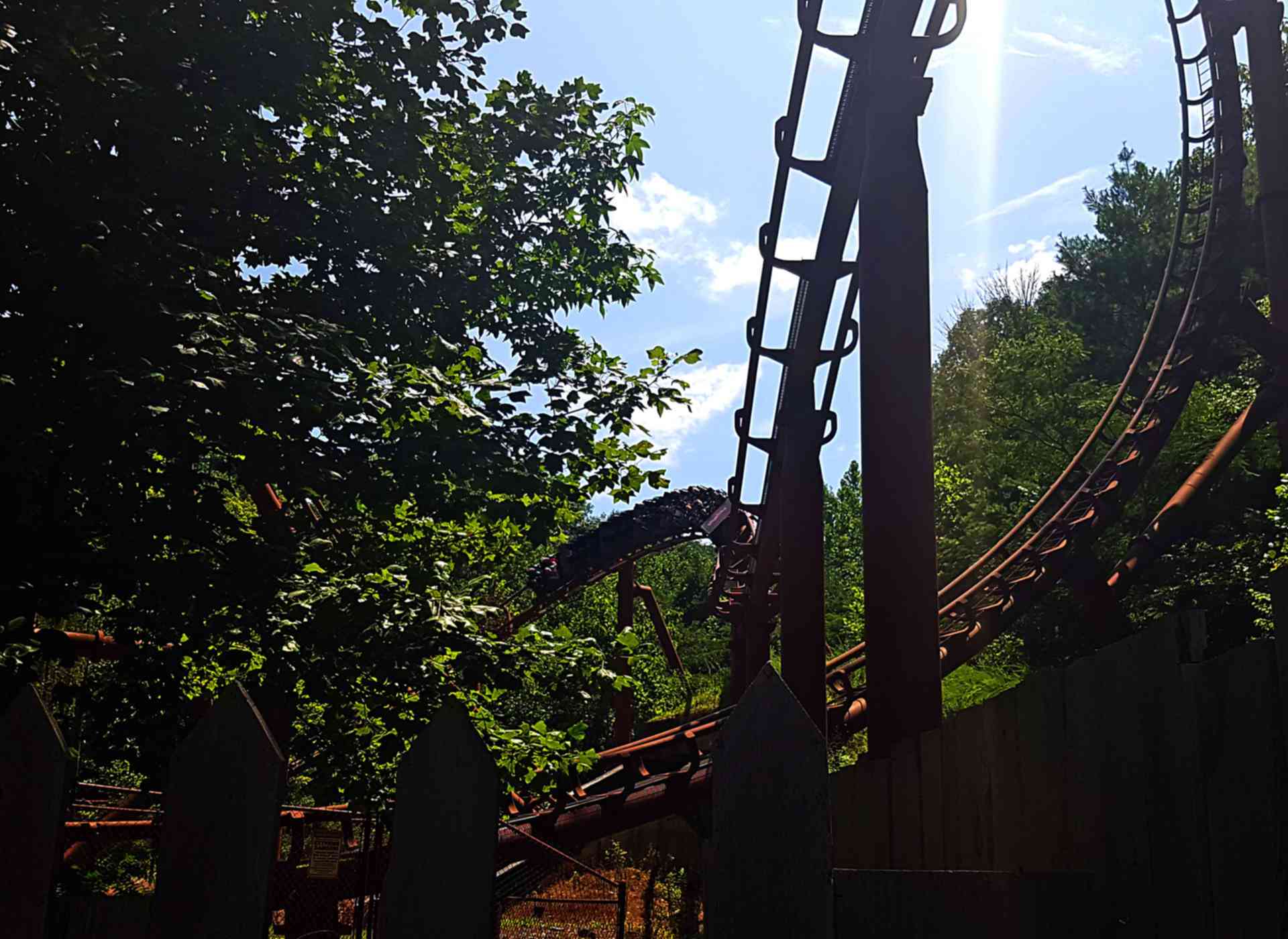Tennessee Tornado Roller Coaster at Dollywood Parkz Theme Parks