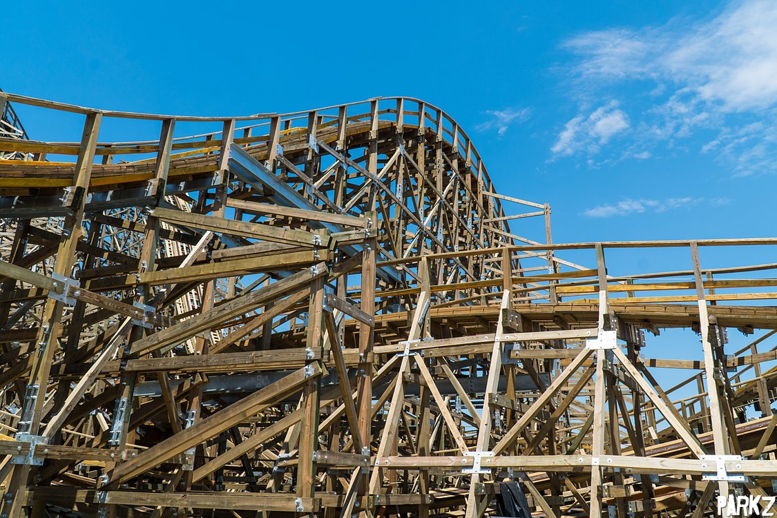 The Parkz Update: Sea World's dormant beast: up close with the Leviathan wooden roller coaster