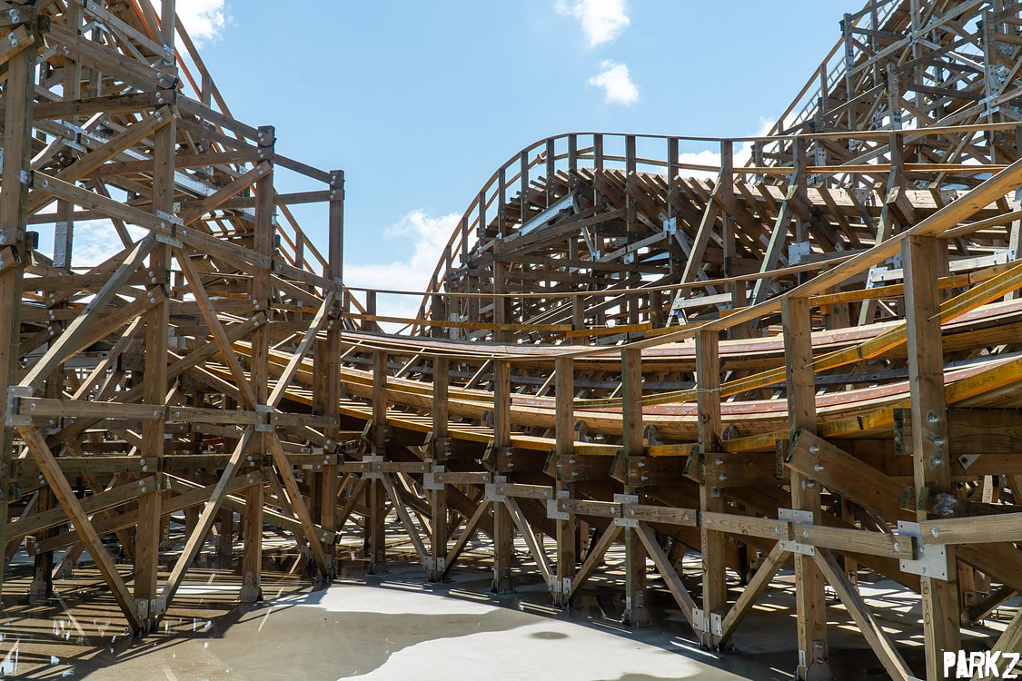 The Parkz Update: Sea World's dormant beast: up close with the Leviathan wooden roller coaster