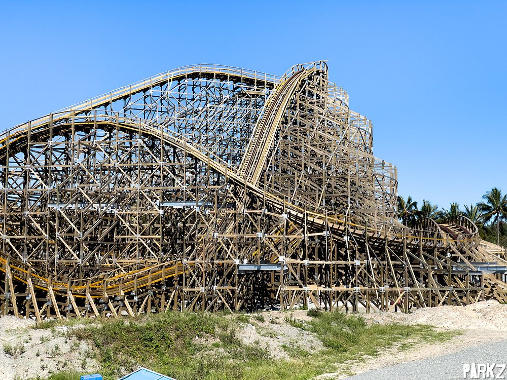 The Parkz Update: Sea World's dormant beast: up close with the Leviathan wooden roller coaster