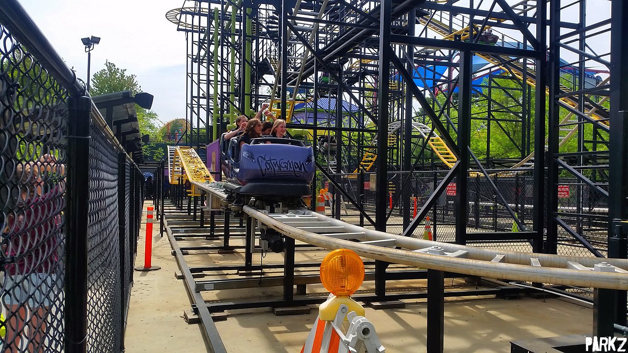 Gotham City Gauntlet Escape from Arkham Asylum Parkz Theme Parks