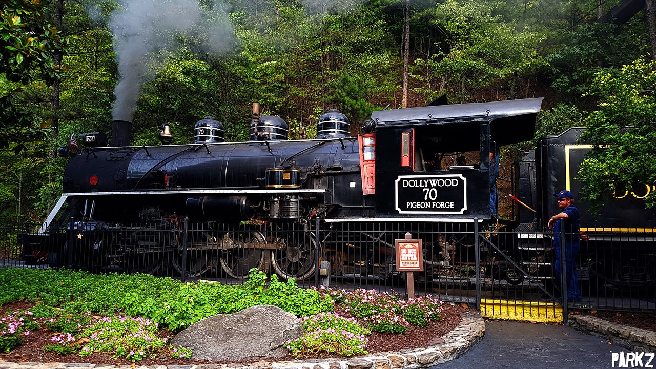 Dollywood Express Transport ride at Dollywood Parkz Theme Parks