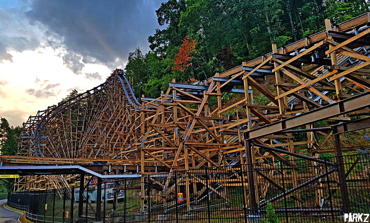 The Parkz Update: Sea World's dormant beast: up close with the Leviathan wooden roller coaster