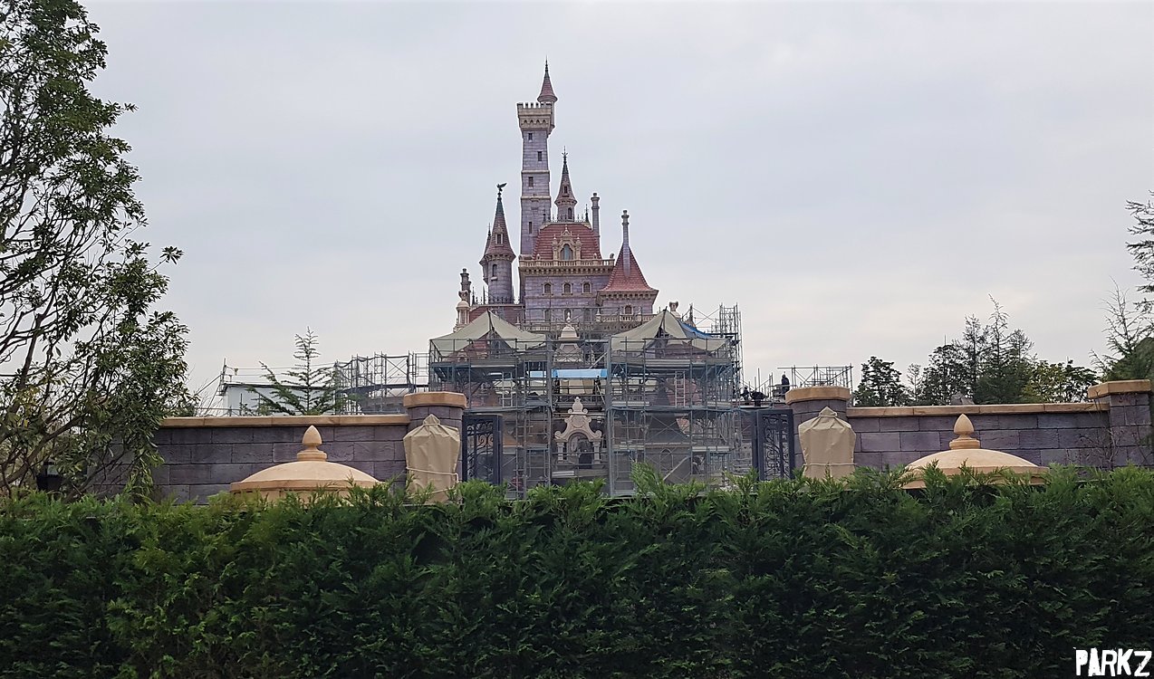 Enchanted tale of Beauty and the Beast | dark ride at ...